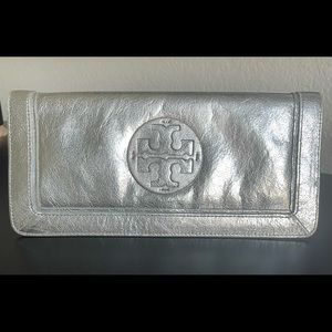 Tory Burch Silver Metallic Leather Clutch.